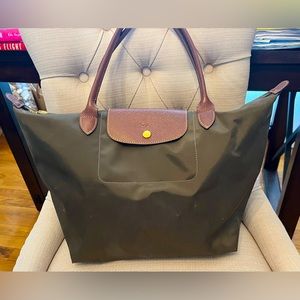 LONGCHAMP VINTAGE LE PLIAGE TOTE!